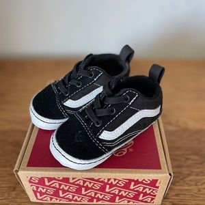 Baby Vans BRAND NEW size 4